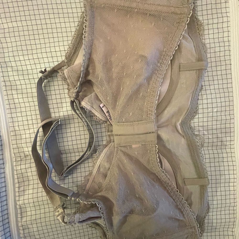 Victoria’s Secret Very sexy / dream angels bra bundle - price firm - 38DD *** - Picture 11 of 16